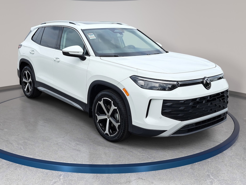 New 2026 Volkswagen Tiguan 2.0T SE SUV