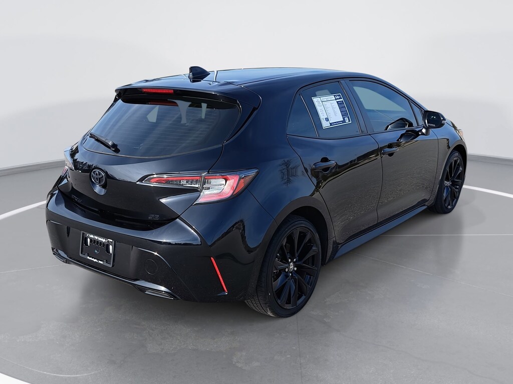 Used 2022 Toyota Corolla Hatchback SE Nightshade Hatchback