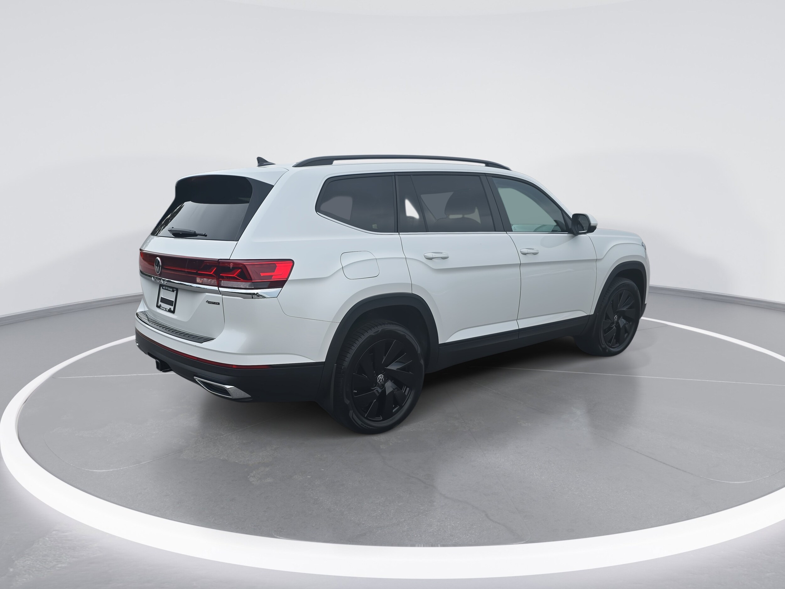 2026 Volkswagen Atlas SE Technology photo 3