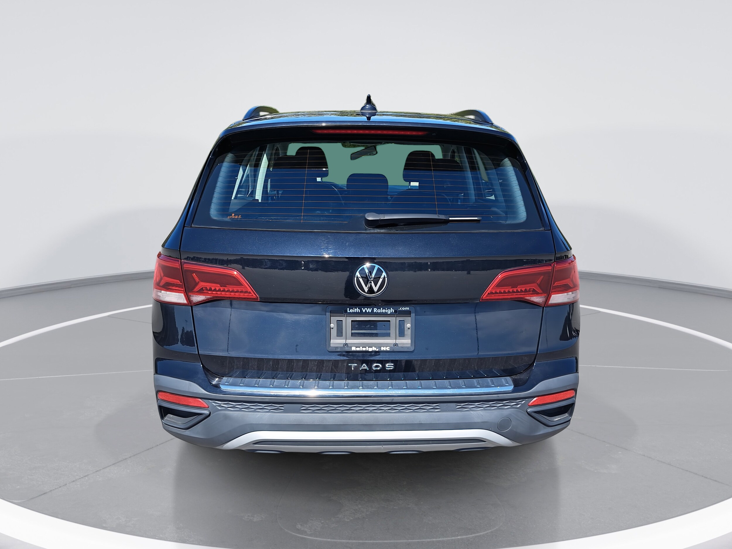2022 Volkswagen Taos S photo 3