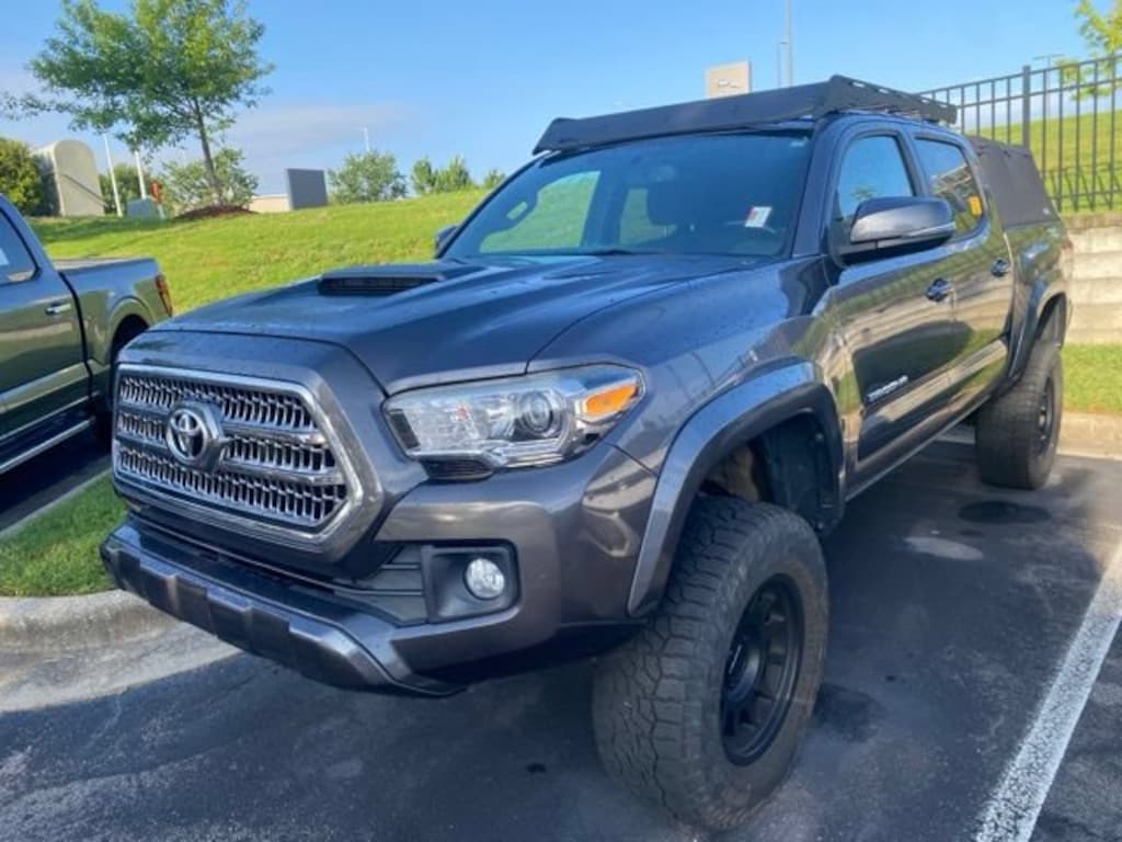 Used 2017 Toyota Tacoma TRD Sport V6 Truck Double Cab