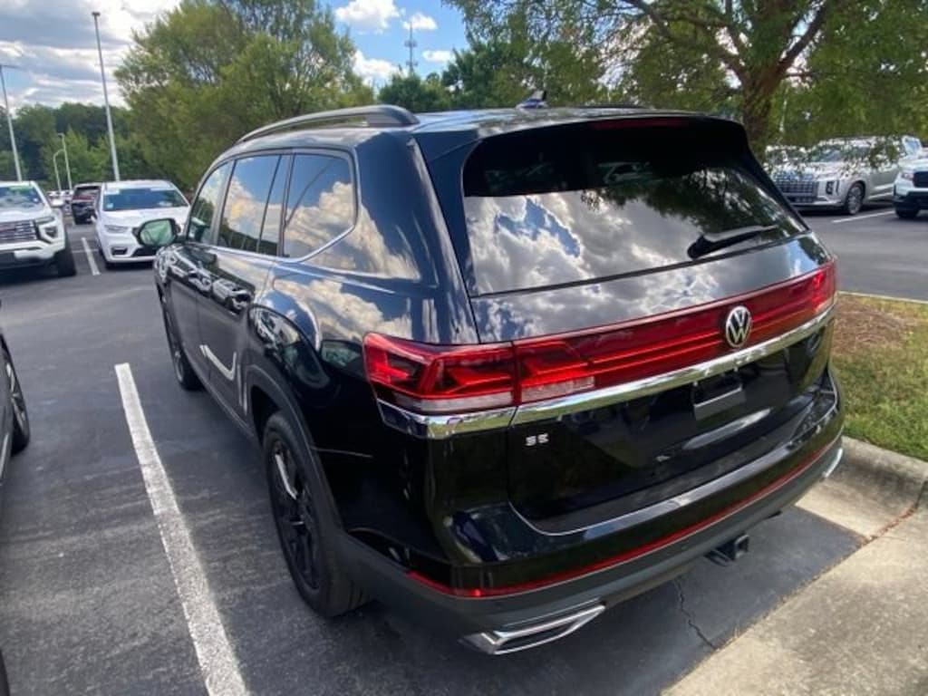 Used 2026 Volkswagen Atlas SE w/Technology SUV