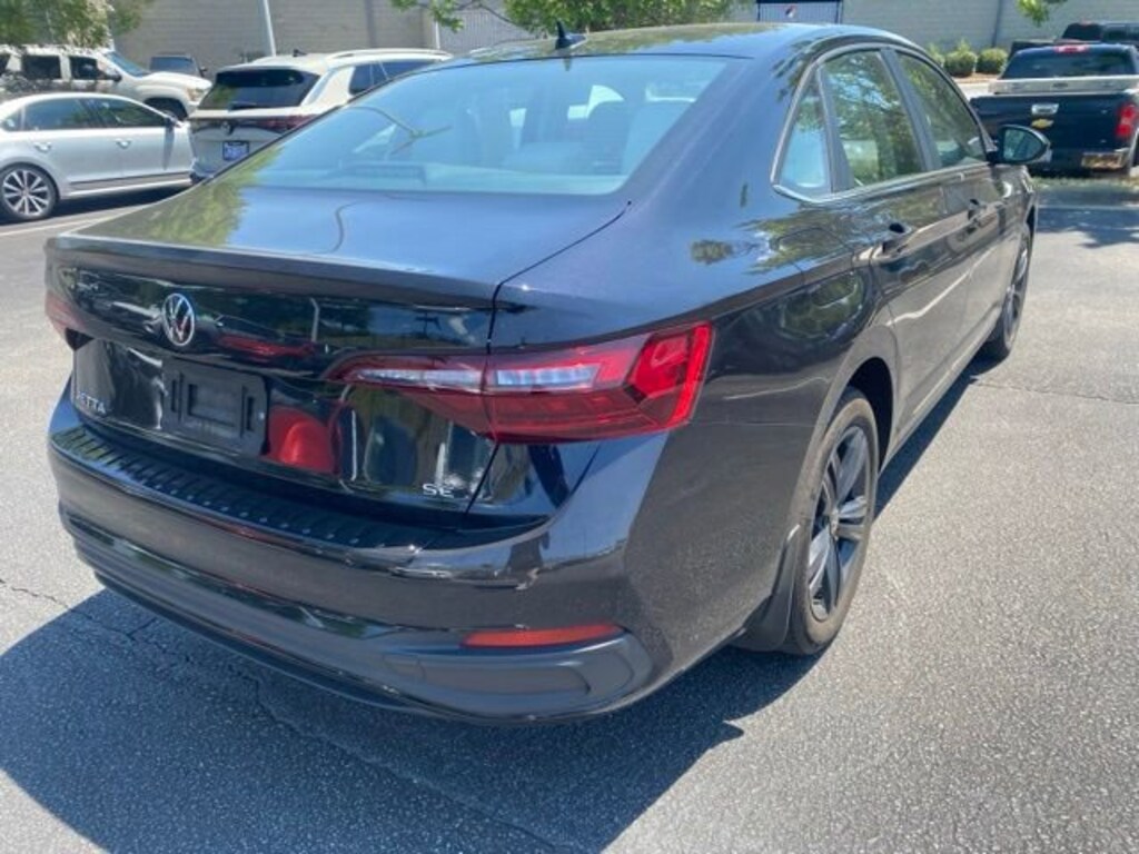 Used 2023 Volkswagen Jetta 1.5T SE Sedan