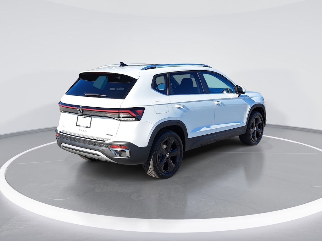 New 2026 Volkswagen Taos 1.5T SEL SUV