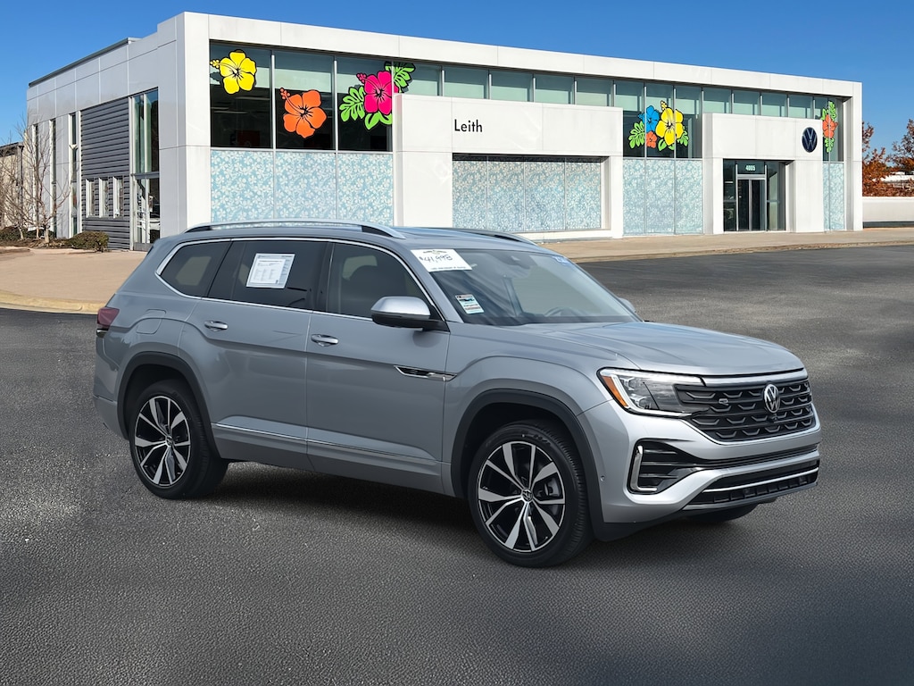 Used 2024 Volkswagen Atlas 2.0T SEL Premium R-Line SUV