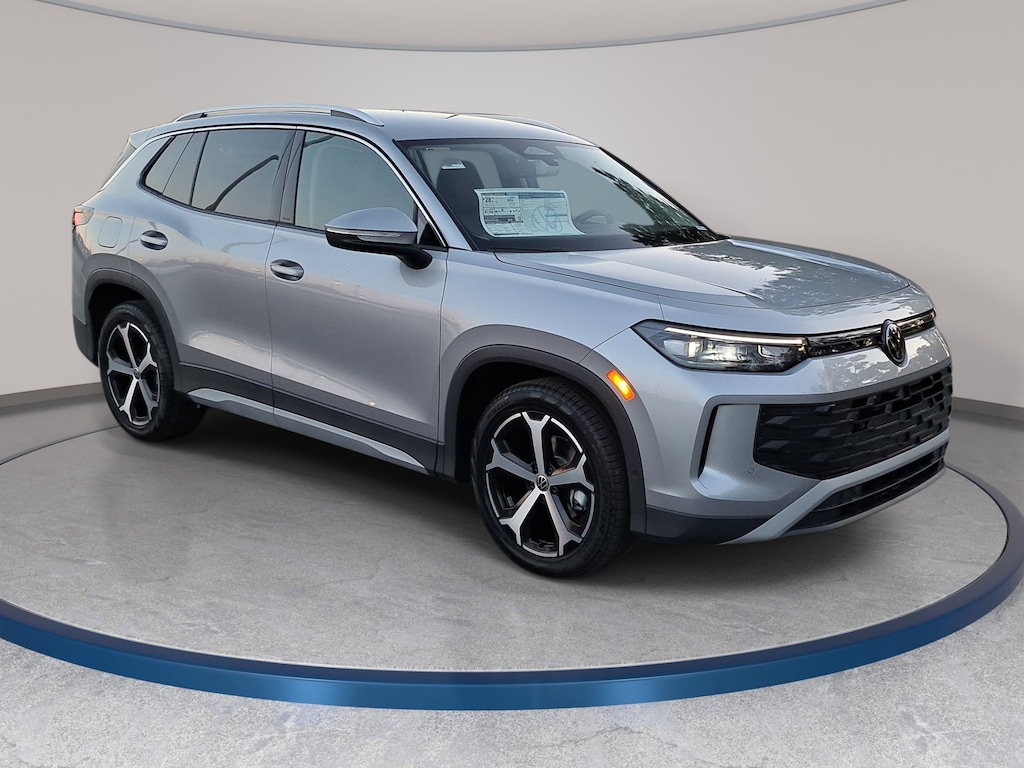 New 2026 Volkswagen Tiguan 2.0T SE SUV