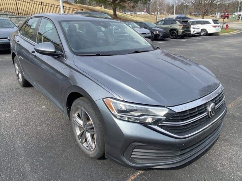 Used 2022 Volkswagen Jetta 1.5T SE Sedan