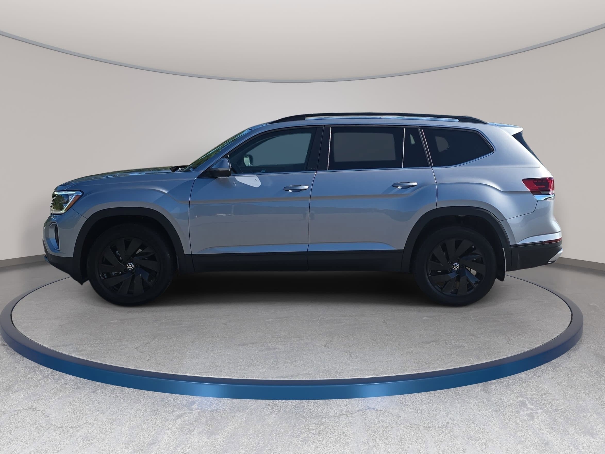 2026 Volkswagen Atlas SE w/Tech - Photo 8