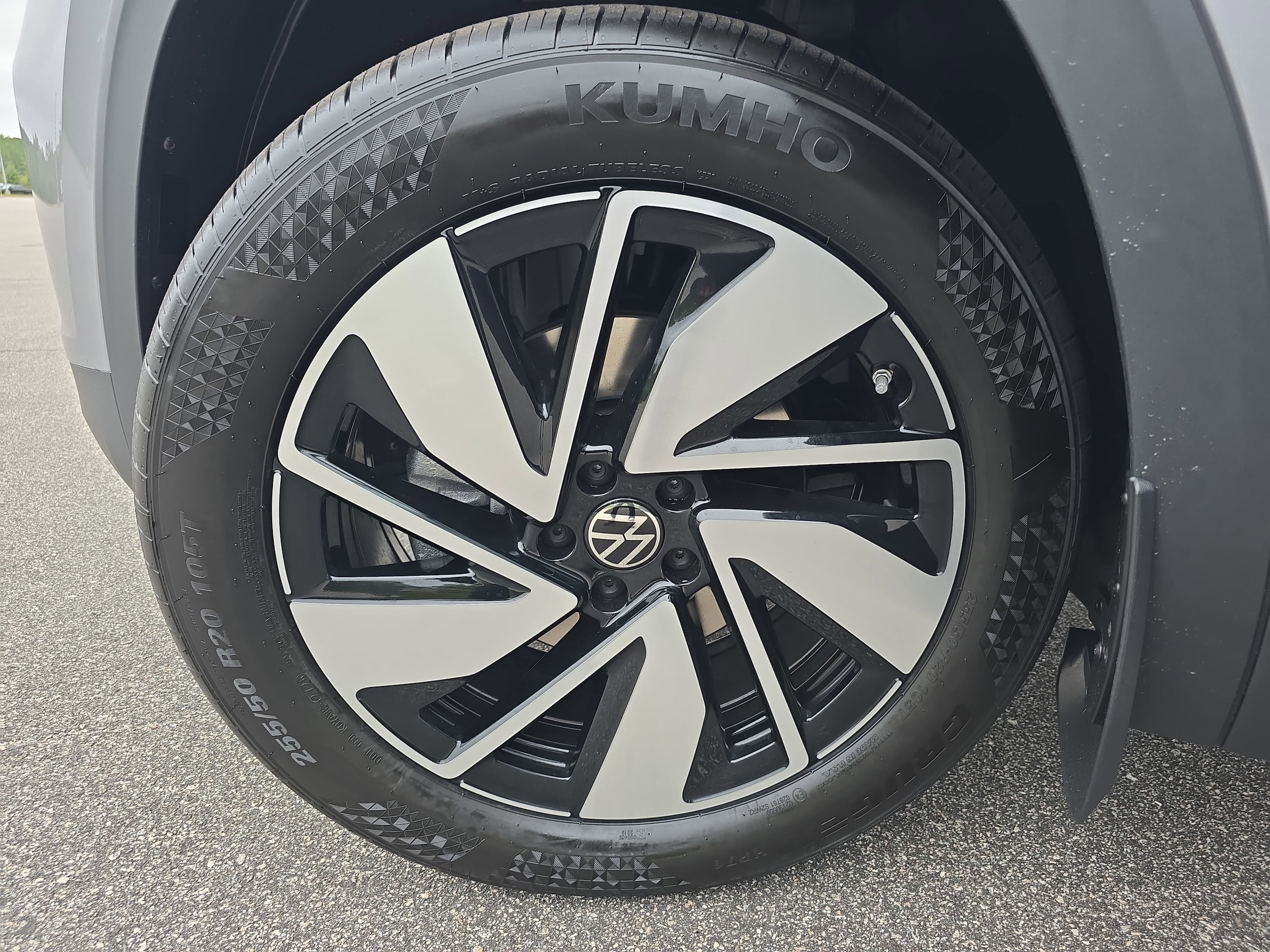 2026 Volkswagen Atlas SE w/Tech - Photo 32