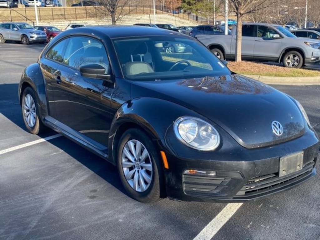 Used 2018 Volkswagen Beetle 2.0T S Hatchback