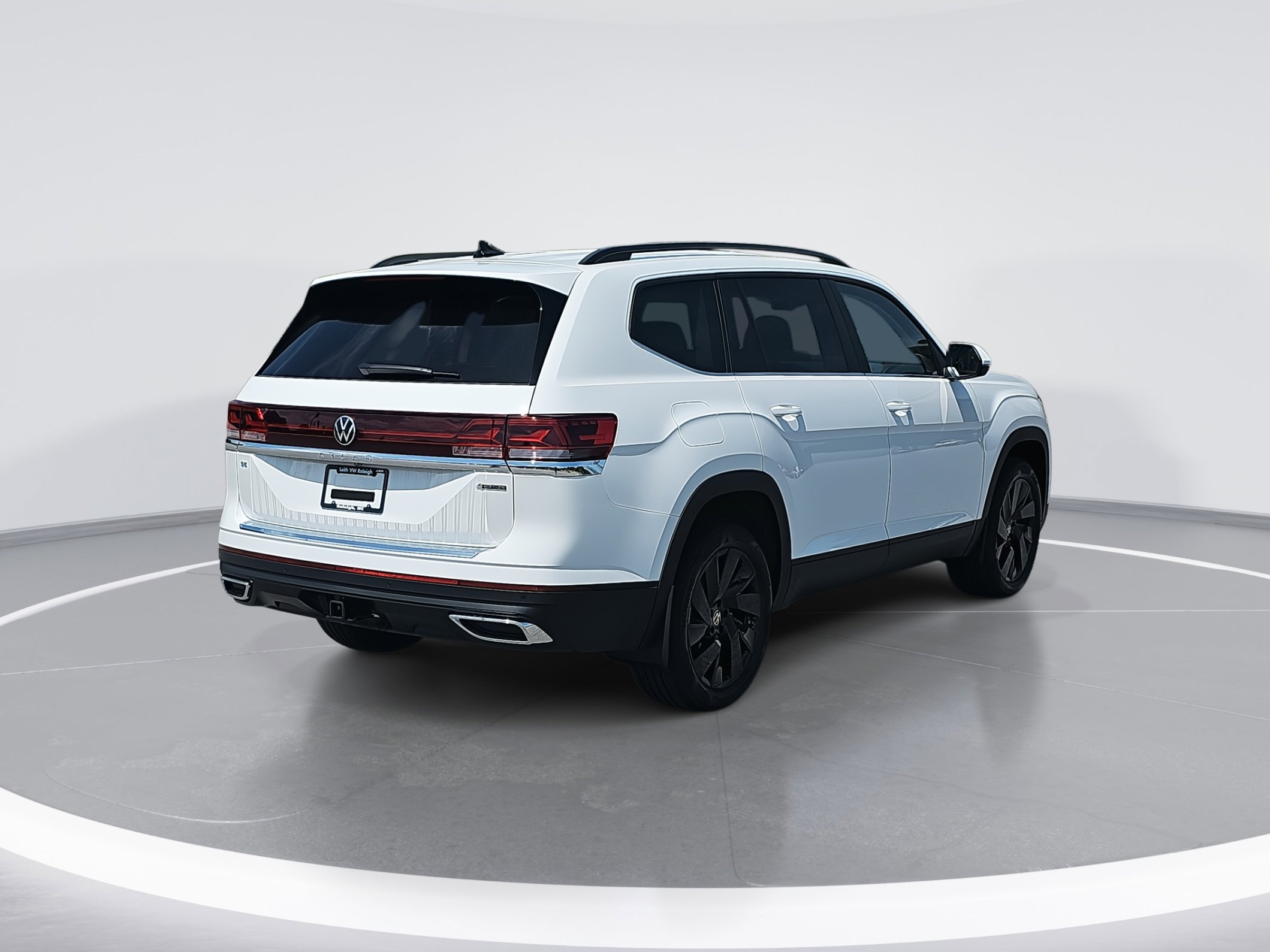 2025 Volkswagen Atlas SE Technology photo 3