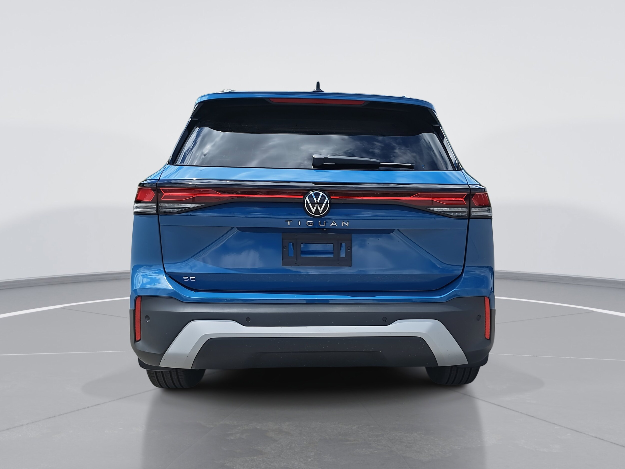 2025 Volkswagen Tiguan SE photo 4