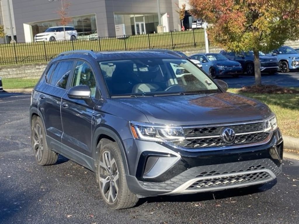 Used 2022 Volkswagen Taos 1.5T SEL 4MOTION SUV