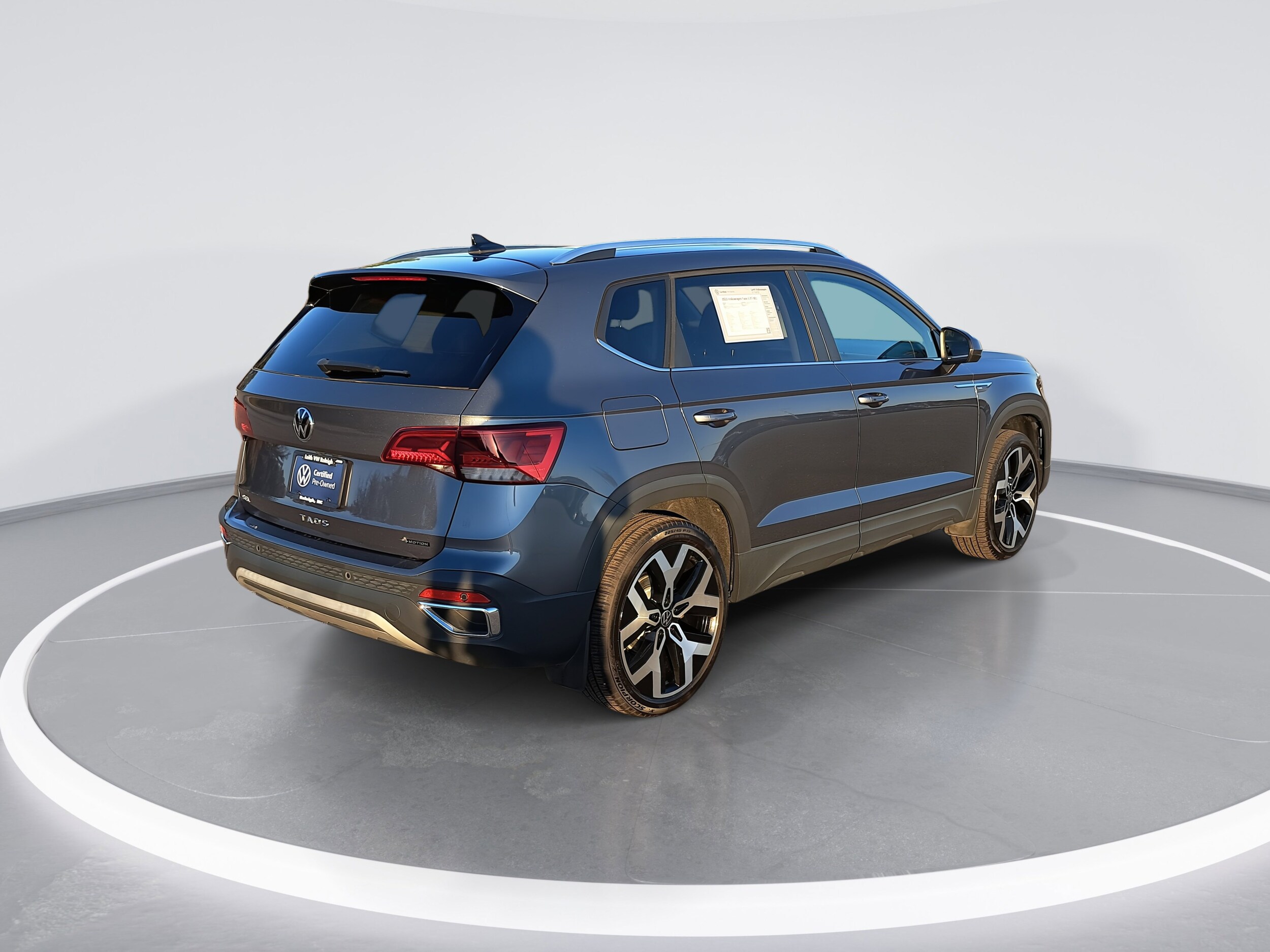 2022 Volkswagen Taos SEL photo 3