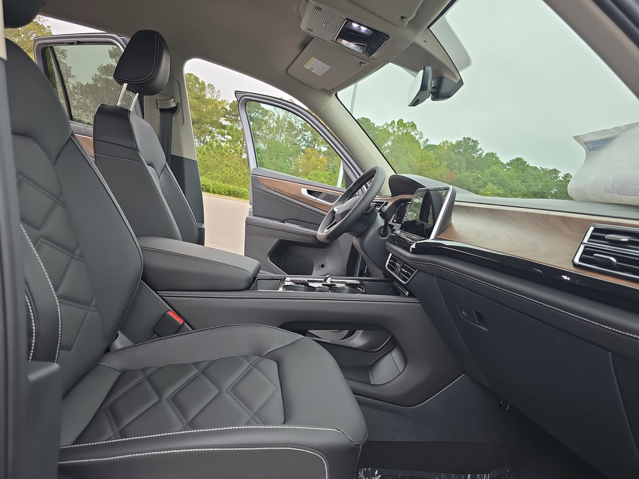 2026 Volkswagen Atlas SE w/Tech - Photo 10