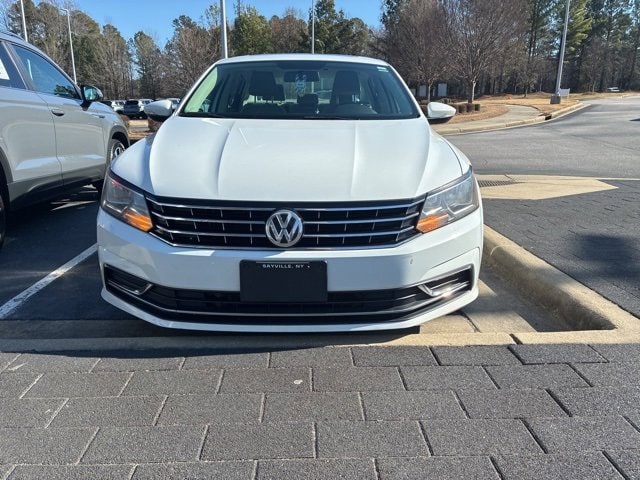 2018 Volkswagen Passat SE