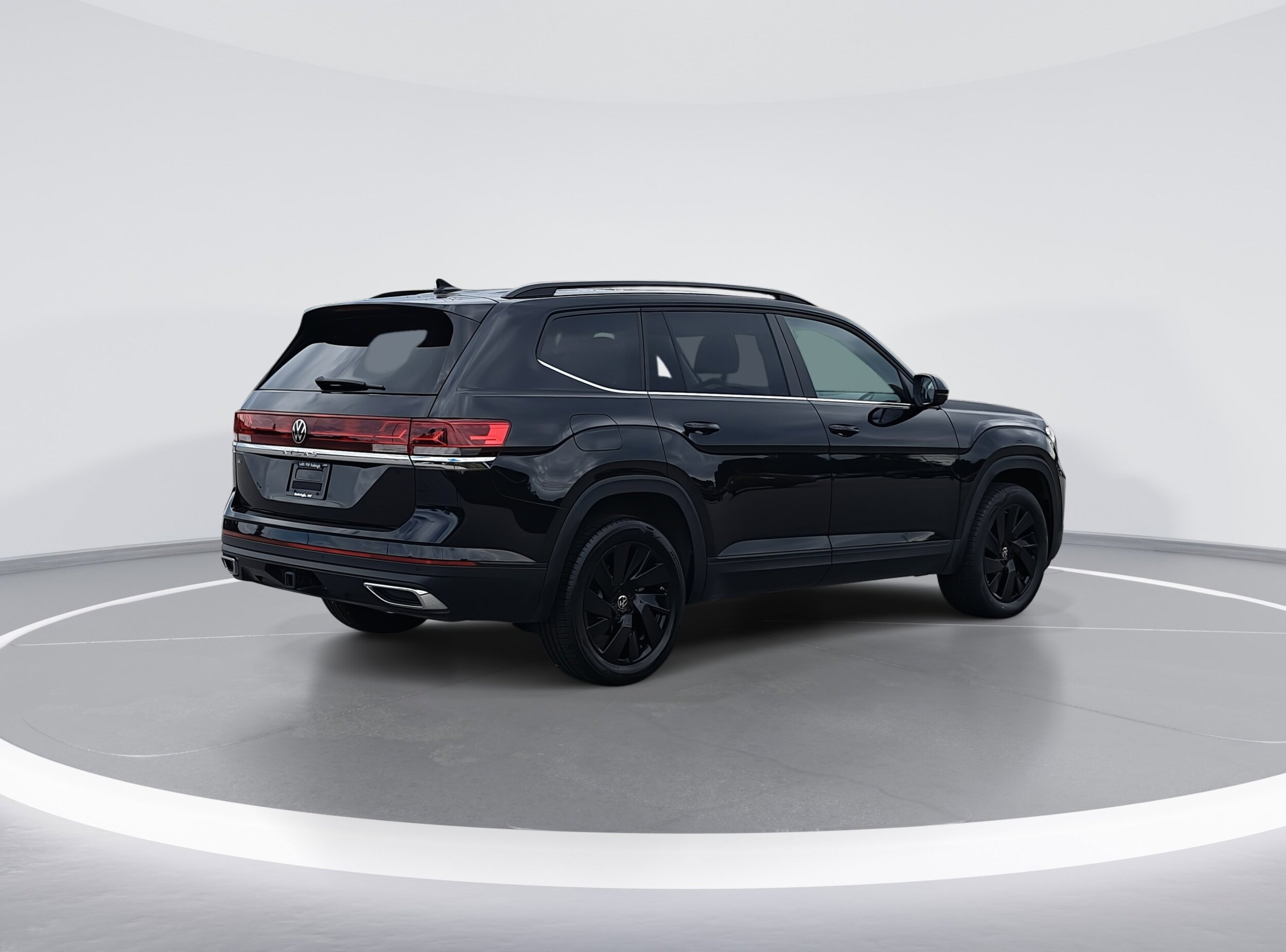 2024 Volkswagen Atlas SE Technology photo 2