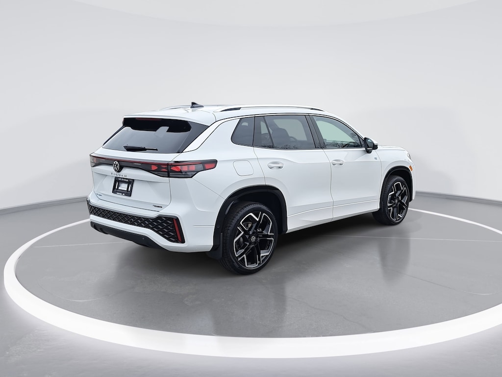 New 2026 Volkswagen Tiguan 2.0T SEL R-Line Turbo SUV