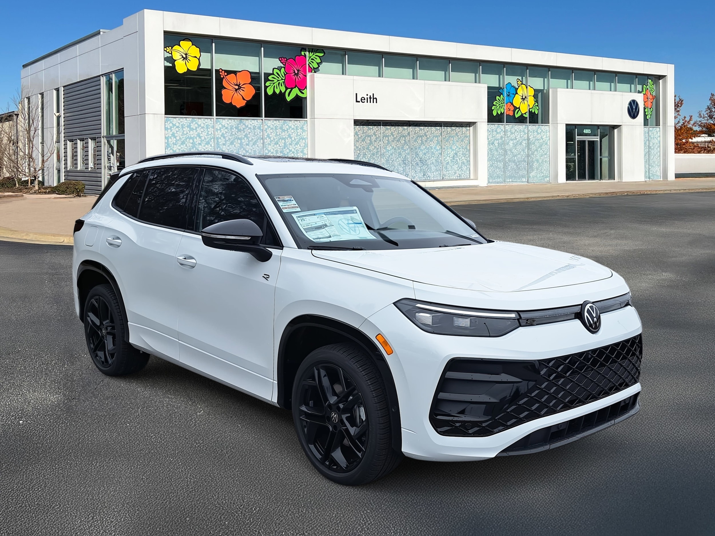 2026 Volkswagen Tiguan SE R-LINE BLACK's photo