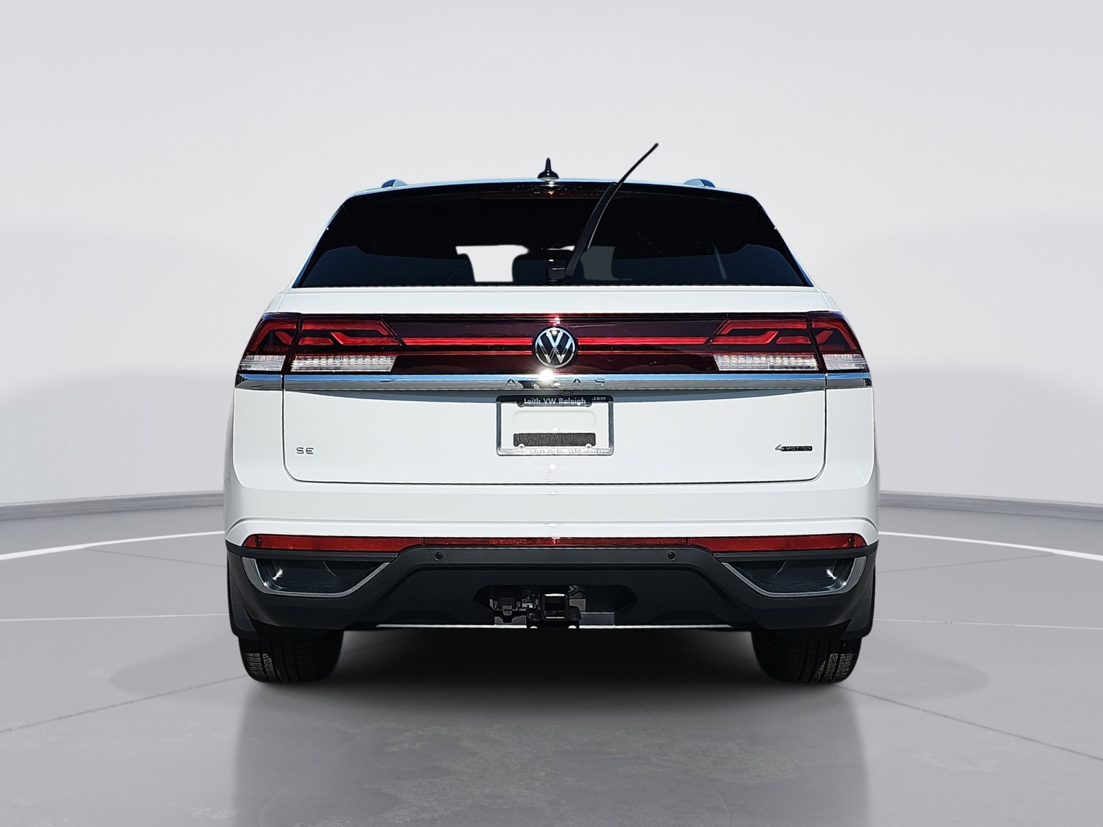 2025 Volkswagen Atlas Cross Sport SE Technology photo 4