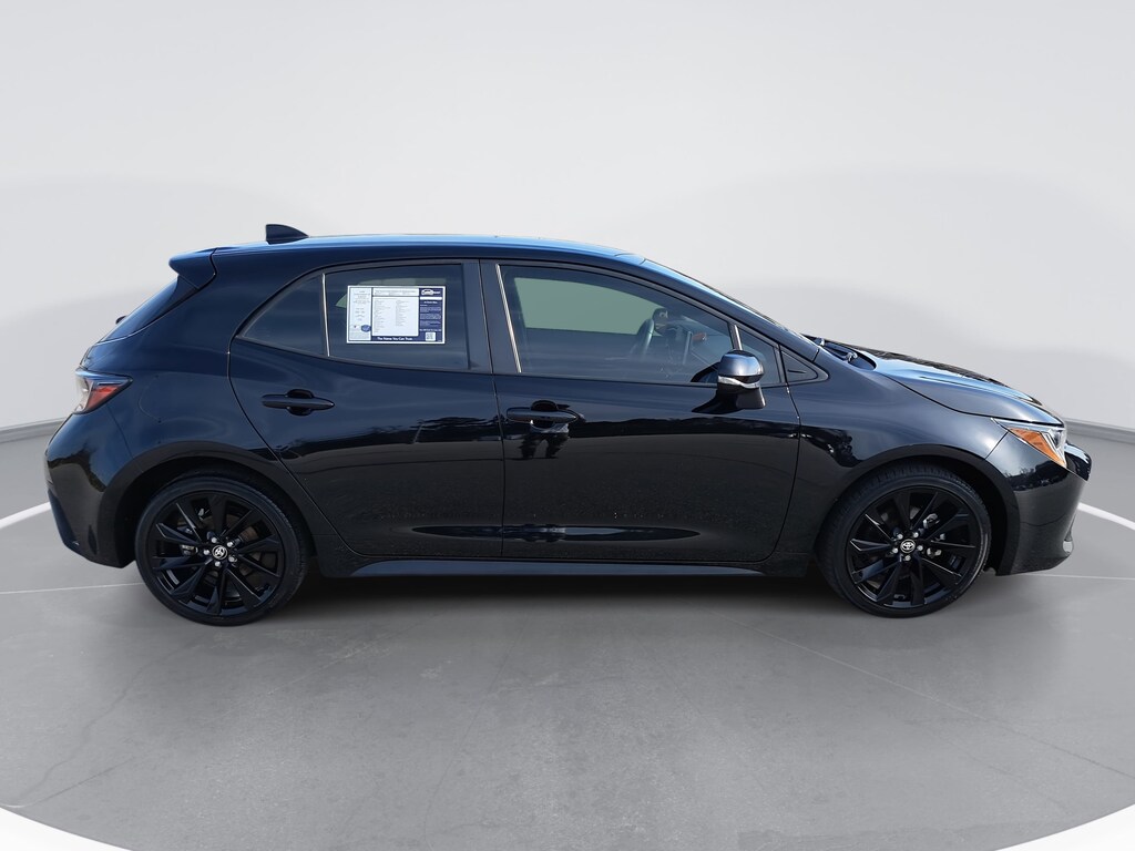 Used 2022 Toyota Corolla Hatchback SE Nightshade Hatchback
