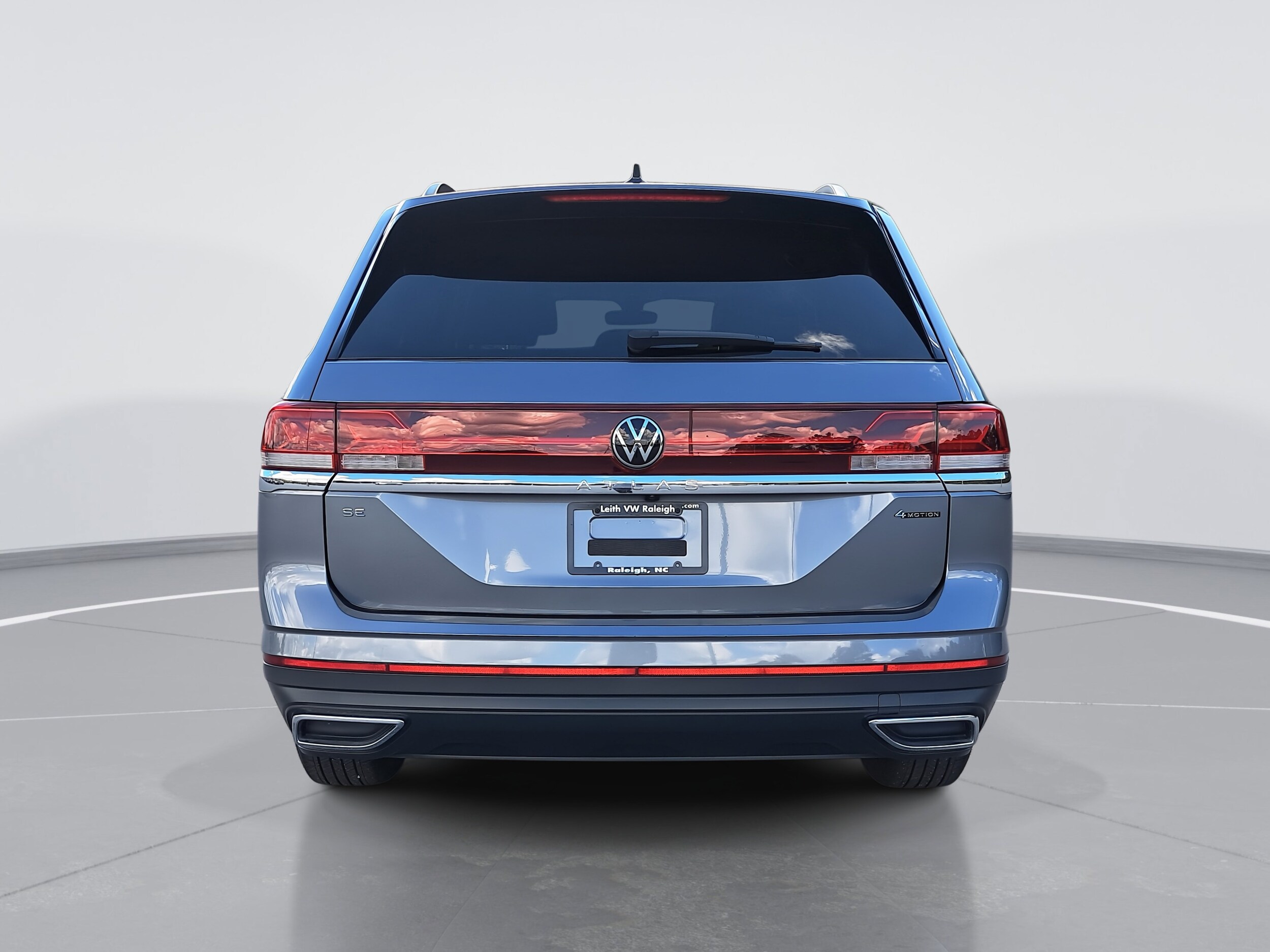 2024 Volkswagen Atlas SE photo 4