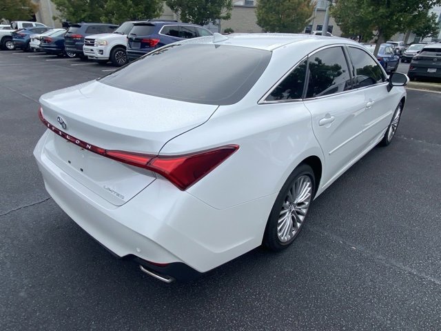 2019 Toyota Avalon Limited photo 4