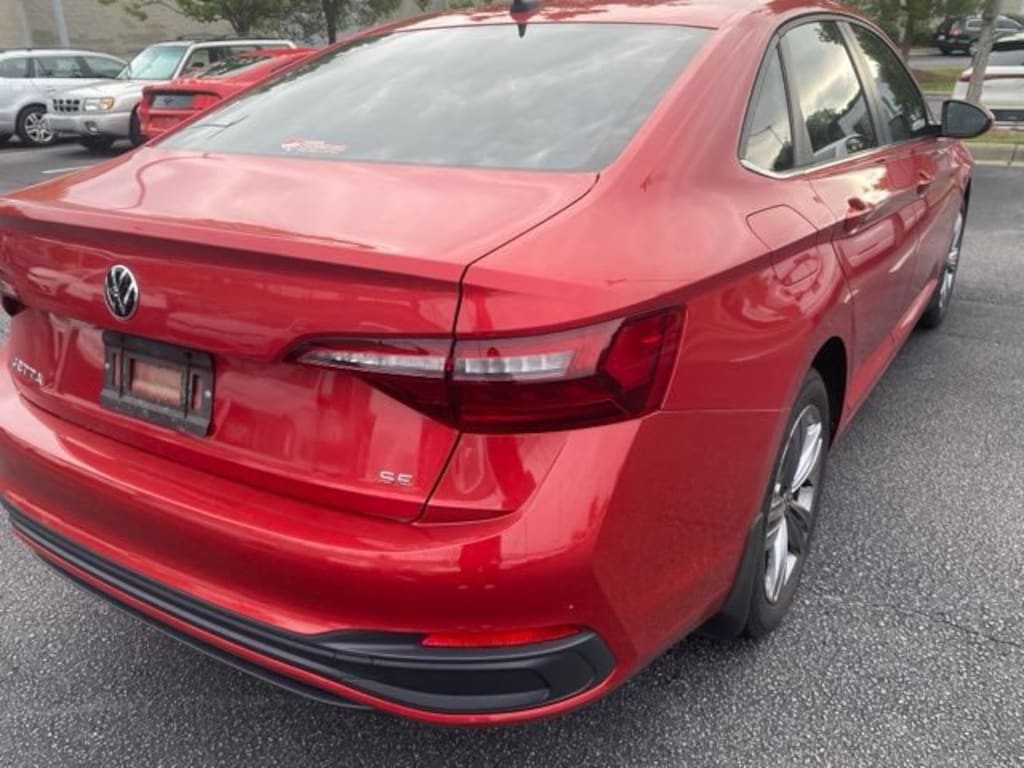 Used 2022 Volkswagen Jetta 1.5T SE Sedan