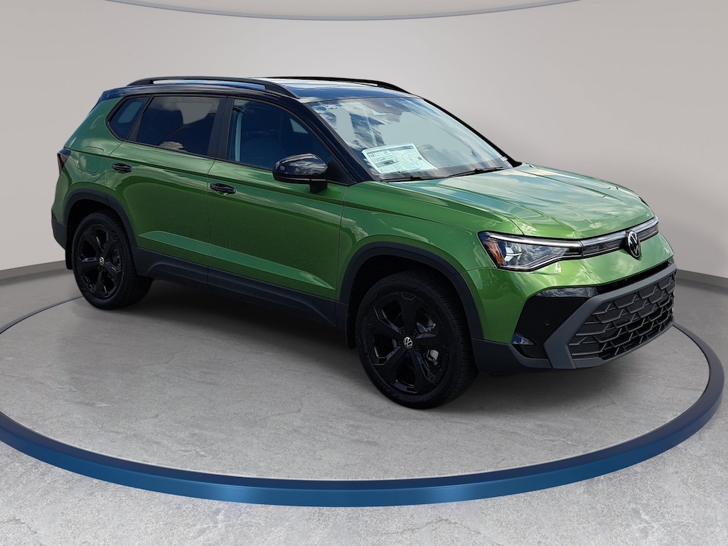 New 2026 Volkswagen Taos 1.5T SE Black SUV