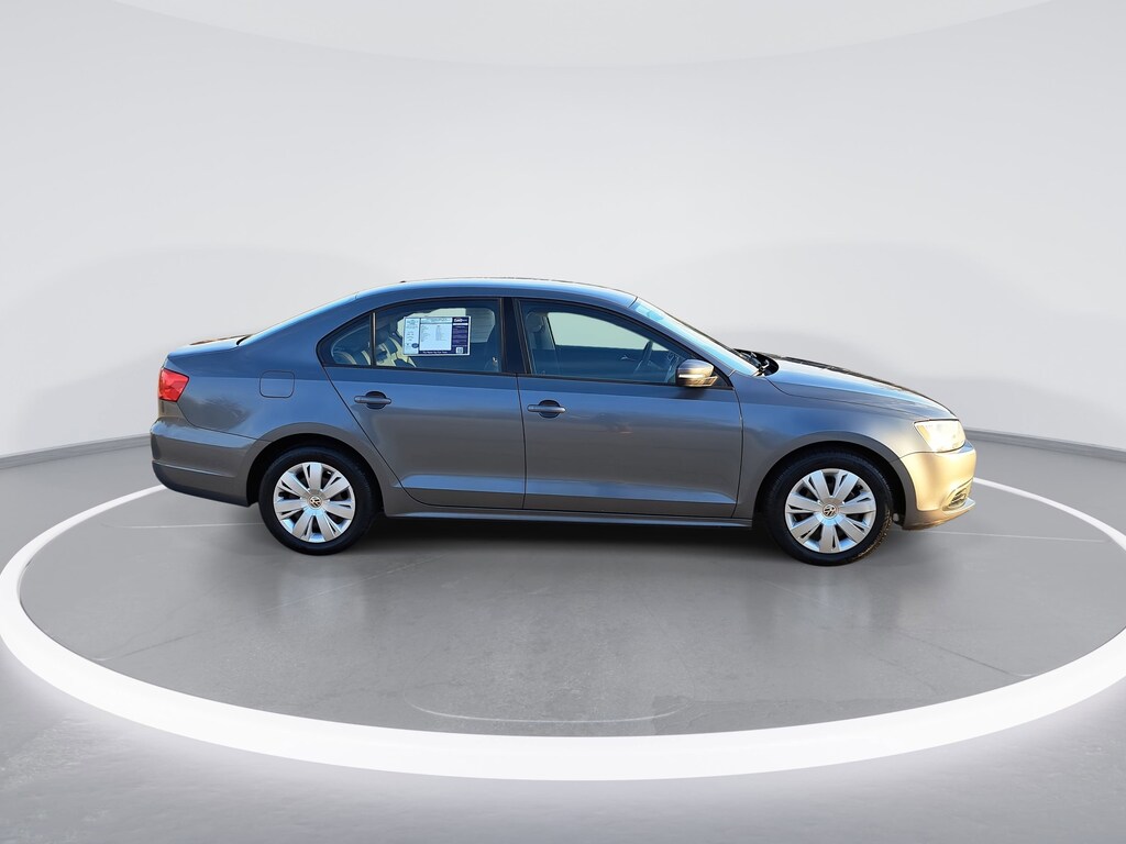 Used 2011 Volkswagen Jetta 2.5L SE Sedan