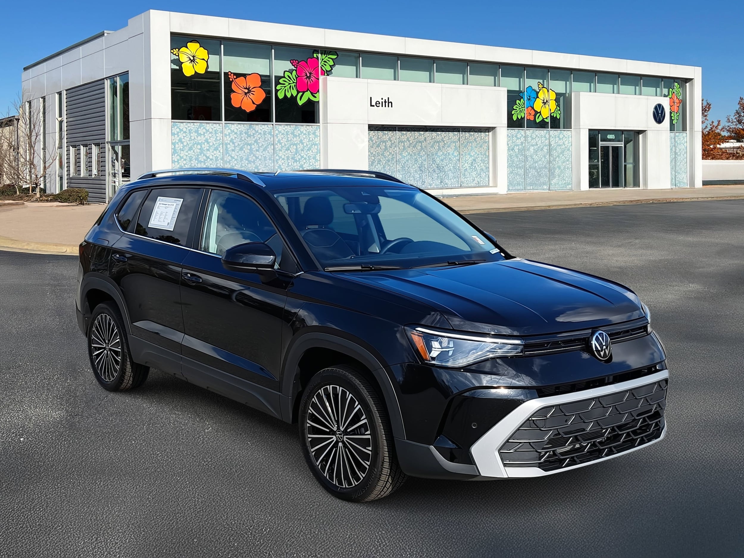 2025 Volkswagen Taos SE's photo