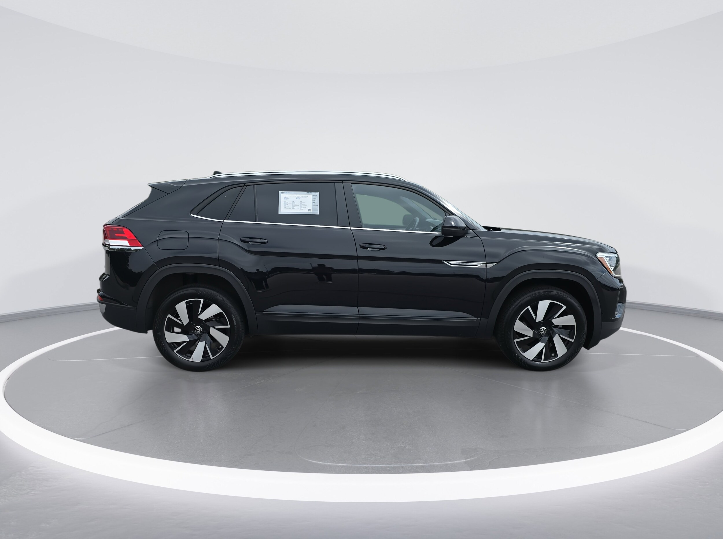2024 Volkswagen Atlas Cross Sport SE Technology photo 2