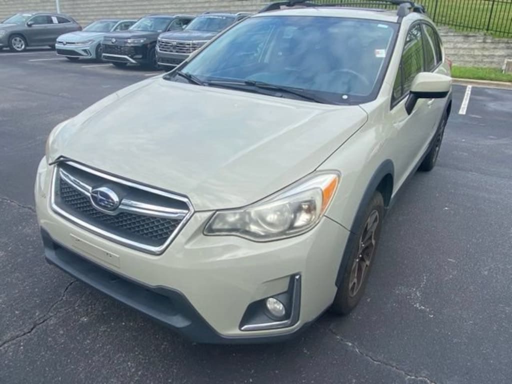 Used 2017 Subaru Crosstrek 2.0i Premium SUV