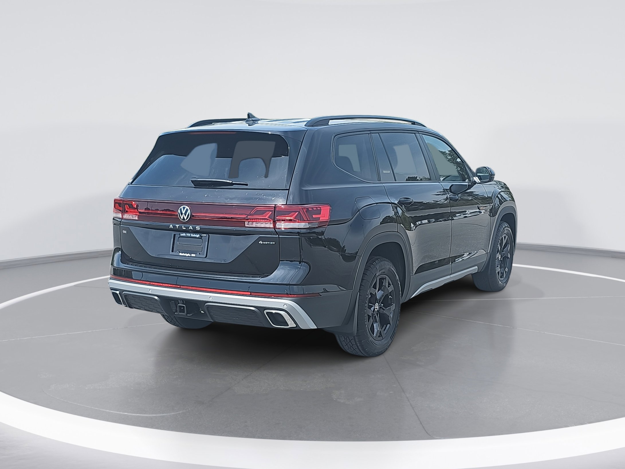 2025 Volkswagen Atlas Peak Edition SE photo 3