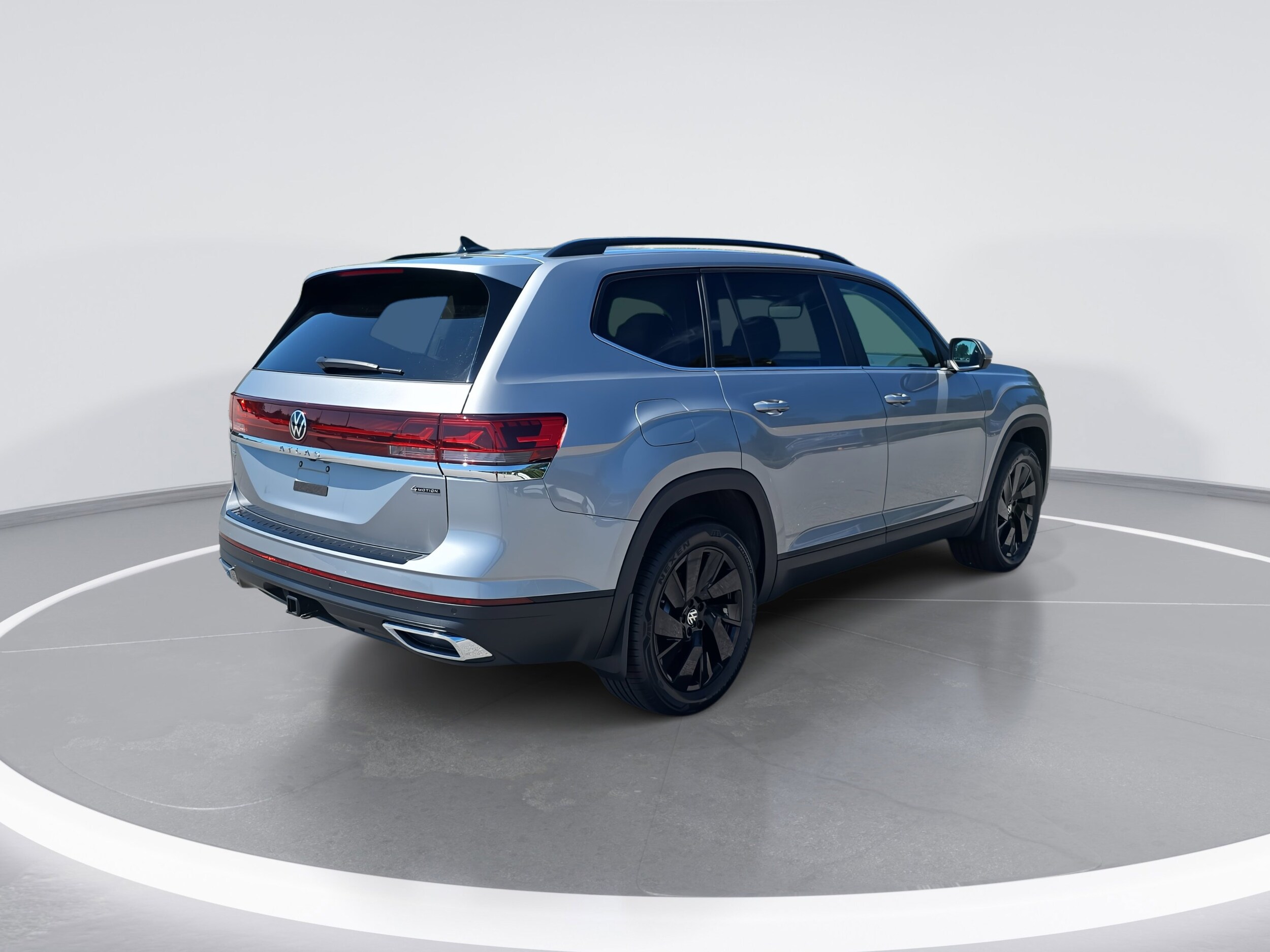2026 Volkswagen Atlas SE Technology photo 2