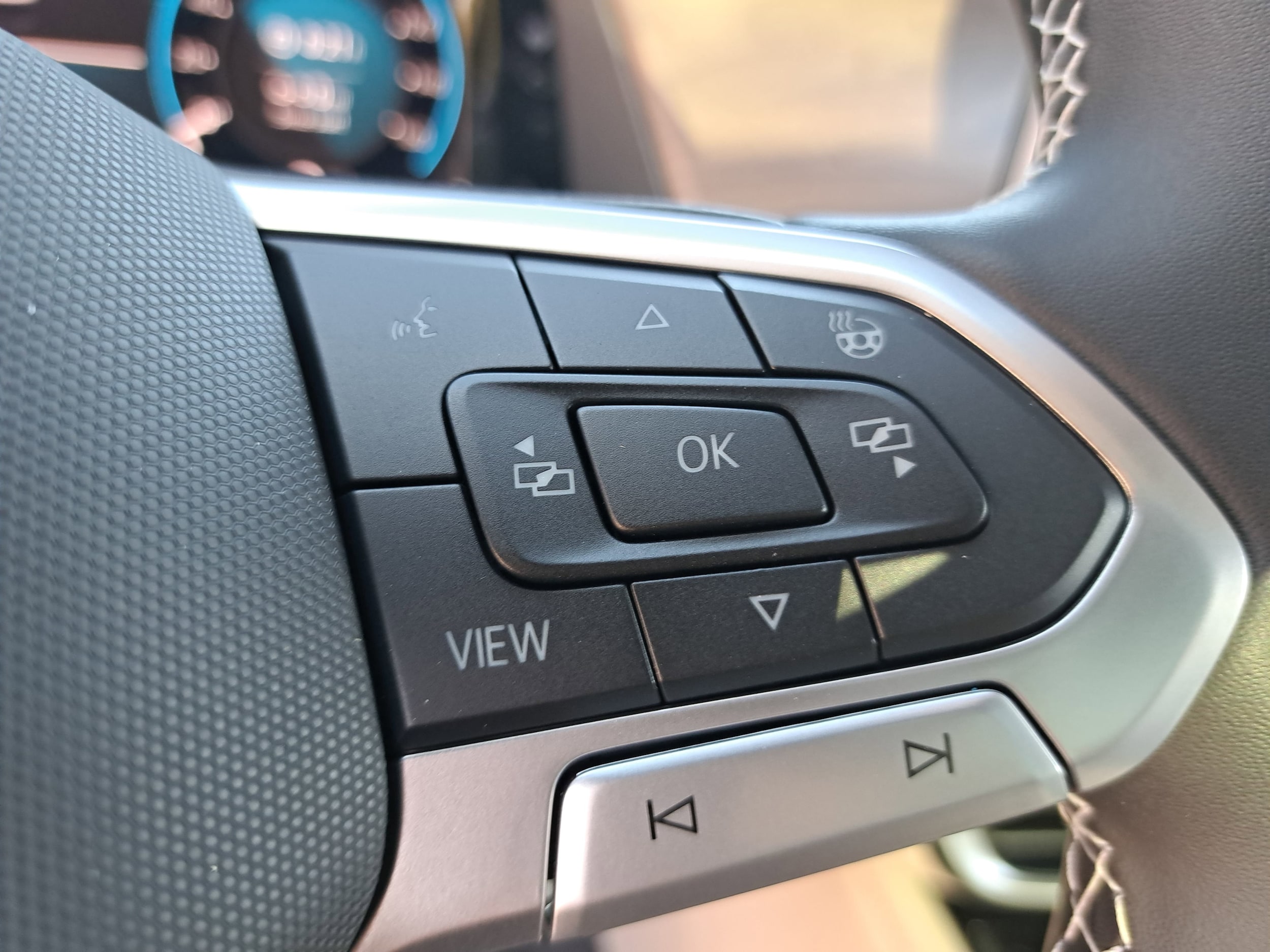 2026 Volkswagen Atlas SE w/Tech - Photo 19