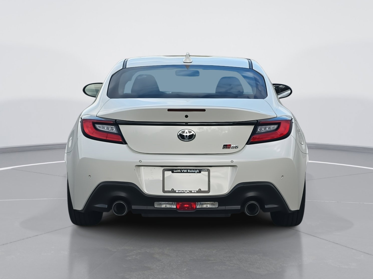 2024 Toyota GR86 Base photo 4
