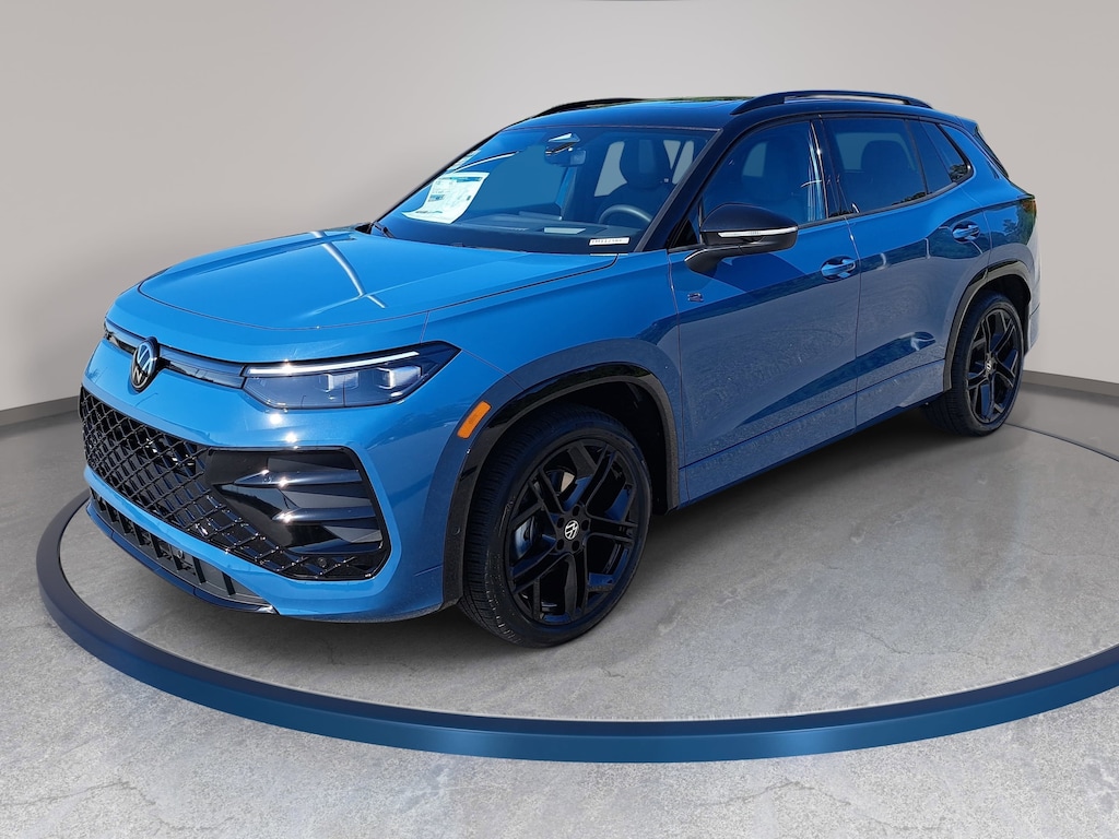 New 2026 Volkswagen Tiguan 2.0T SE R-Line Black SUV