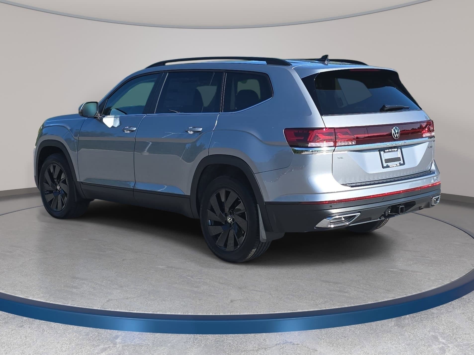 2026 Volkswagen Atlas SE w/Tech - Photo 7