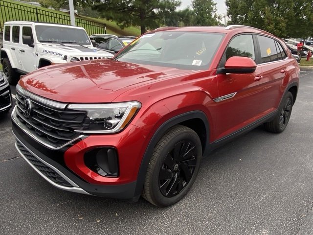 2025 Volkswagen Atlas Cross Sport SE Technology photo 2