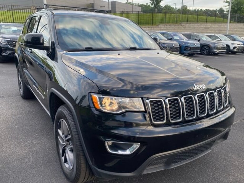 Used 2018 Jeep Grand Cherokee Laredo 4x4 SUV