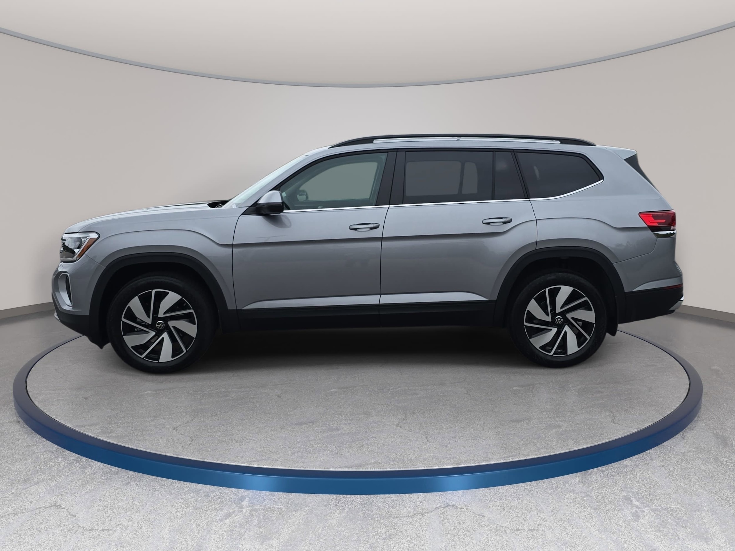 2026 Volkswagen Atlas SE w/Tech - Photo 8