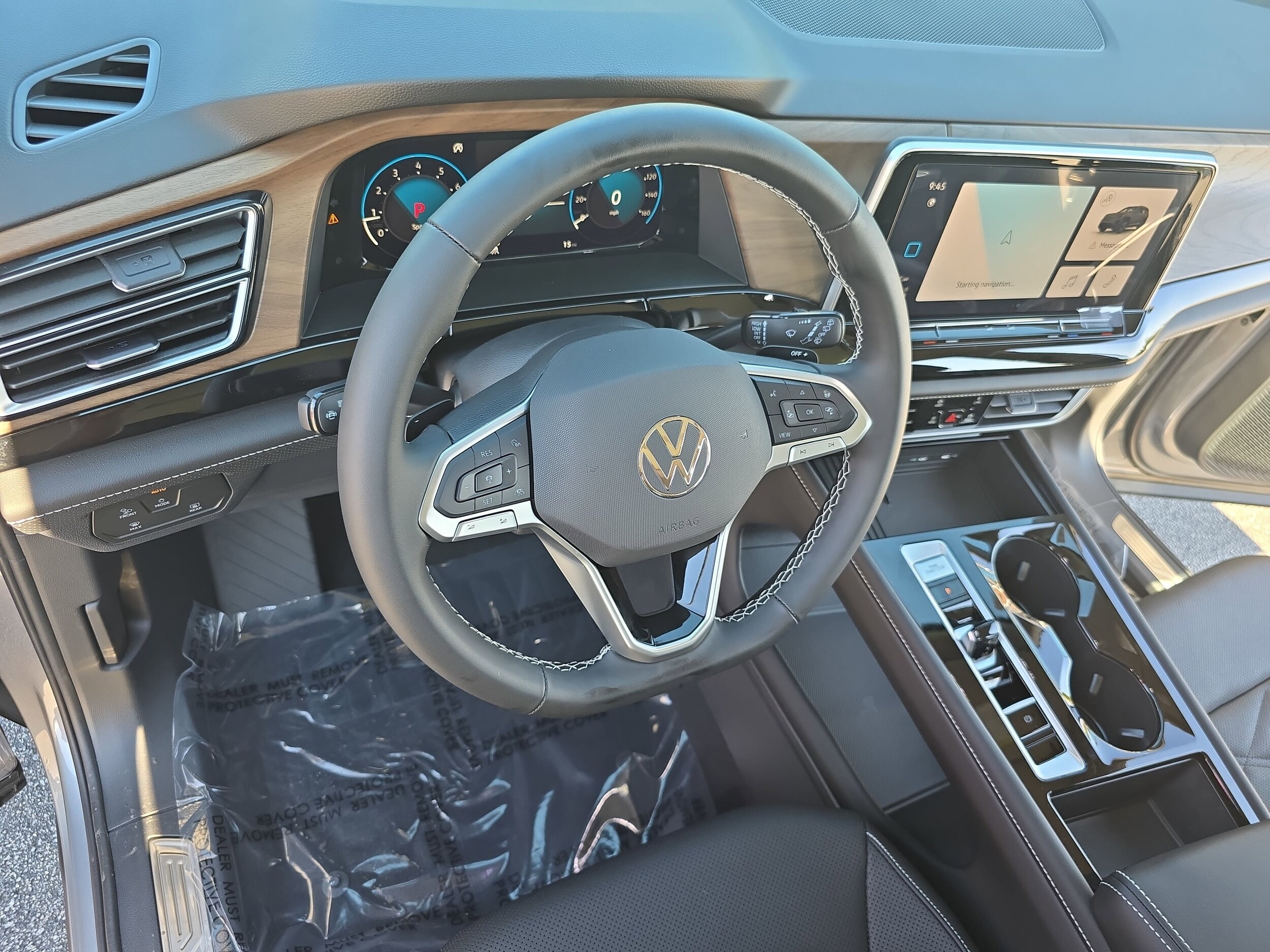 2026 Volkswagen Atlas SE w/Tech - Photo 17