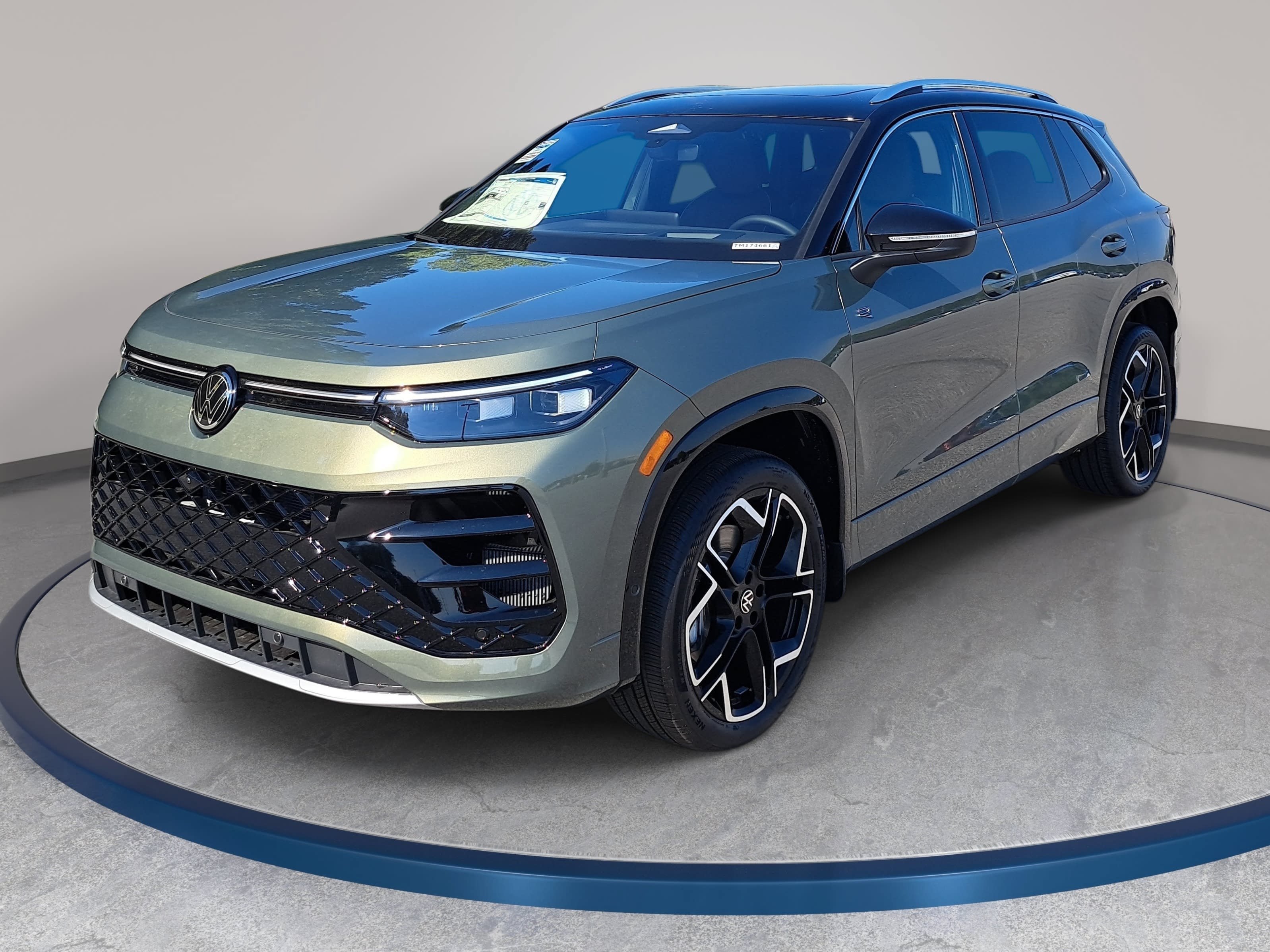New 2026 Volkswagen Tiguan SEL R-Line Turbo SUV