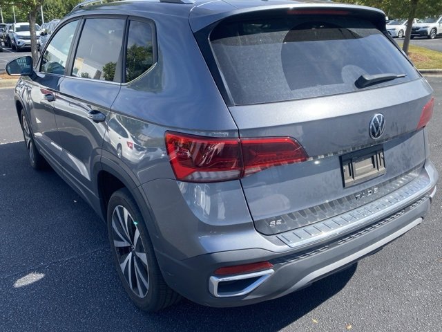 2022 Volkswagen Taos SE photo 3