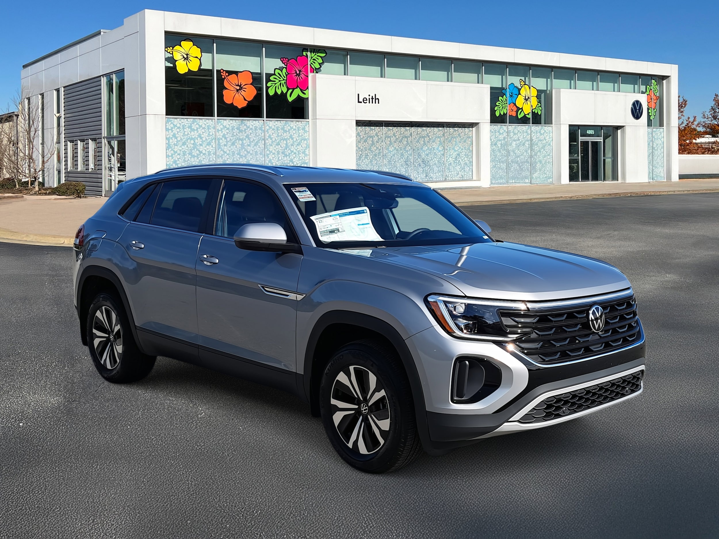 2026 Volkswagen Atlas Cross Sport SE's photo