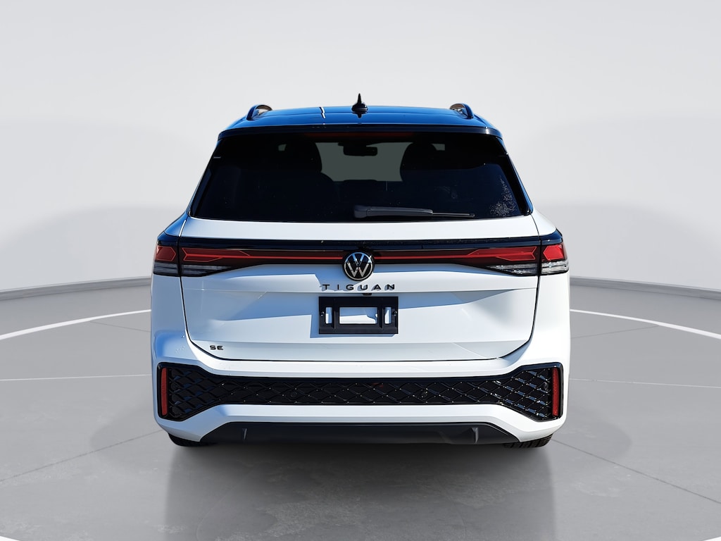 New 2026 Volkswagen Tiguan 2.0T SE SUV