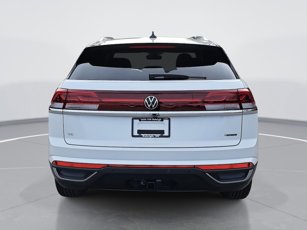 New 2026 Volkswagen Atlas Cross Sport 2.0T SE w/Technology SUV
