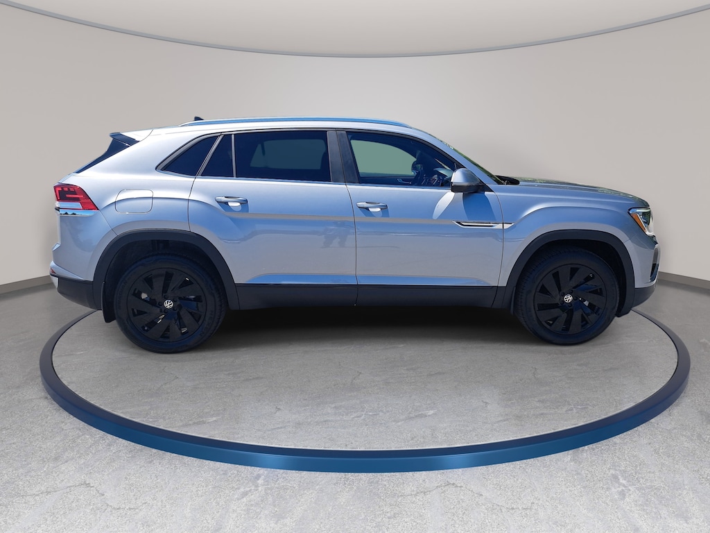 New 2026 Volkswagen Atlas Cross Sport 2.0T SE w/Technology SUV