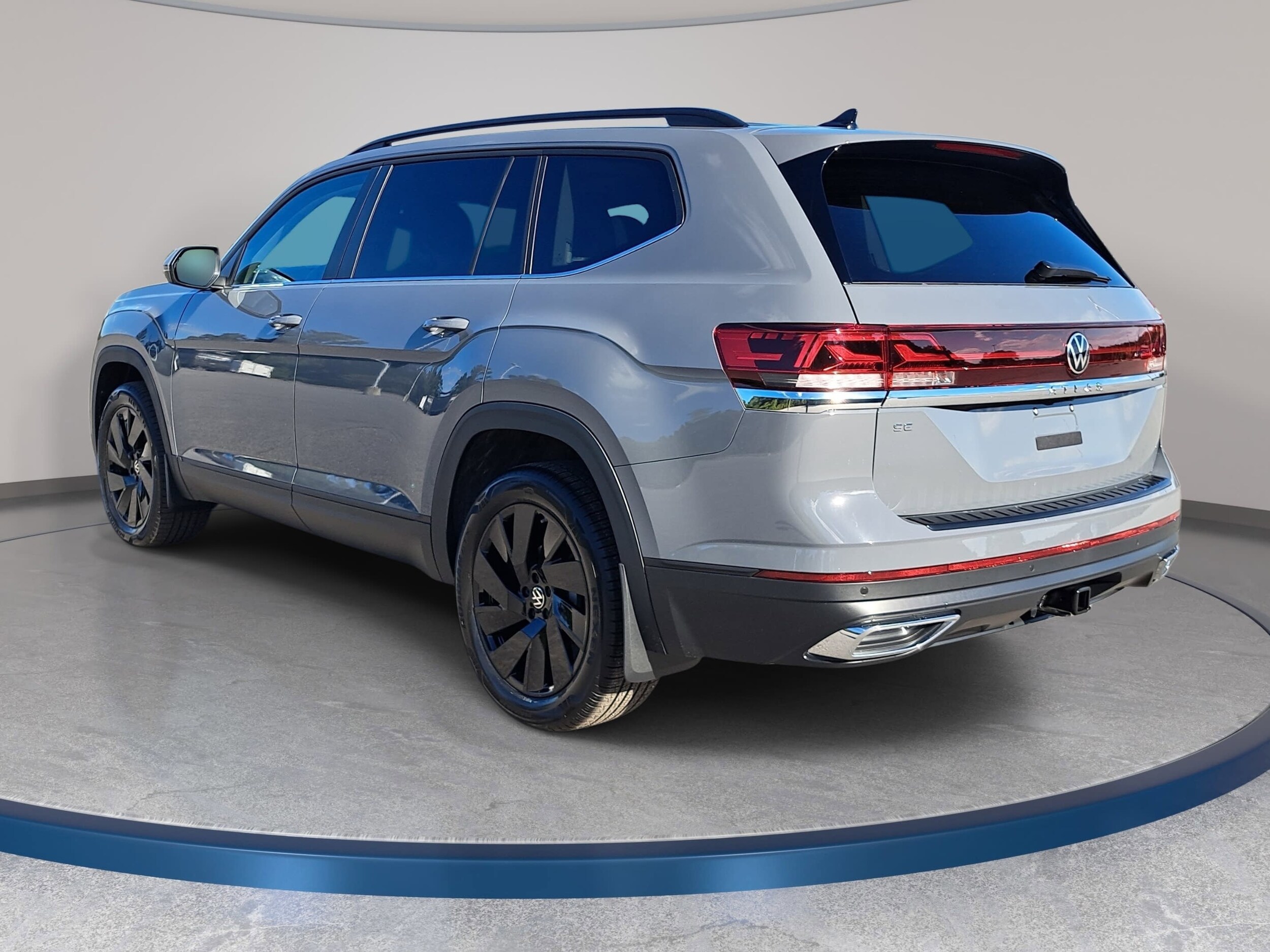 2026 Volkswagen Atlas SE w/Tech - Photo 7